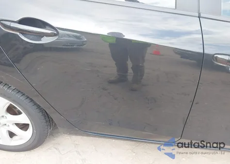 2010 Mazda Mazda3 I Touring из США, поврежденный, VIN JM1BL1SF7A1335694